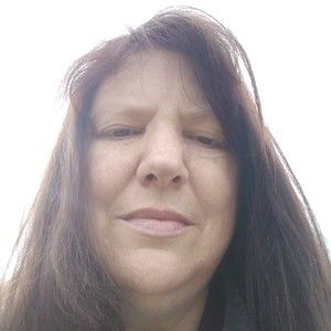 Meet your Posher, Laurie